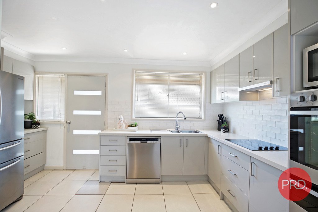 14 Besley Street CAMBRIDGE PARK 4