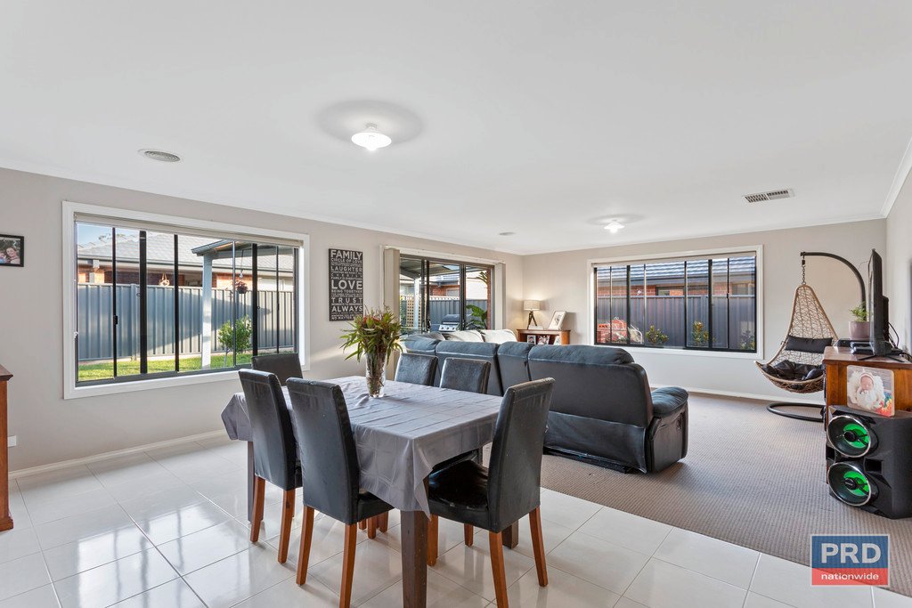 14 Bilitho Street HUNTLY 12