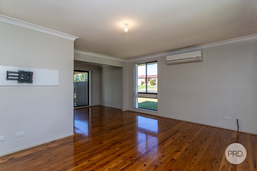 14 Bilwara Crescent SOUTH PENRITH 5