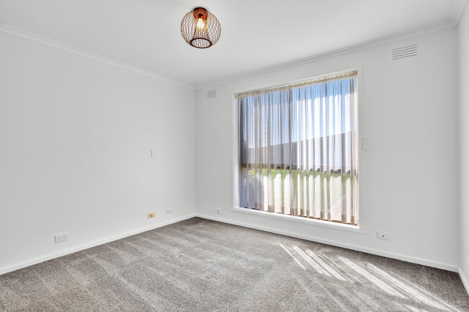 Real Estate and Property in 1/4 Birdie Court, North Geelong, VIC