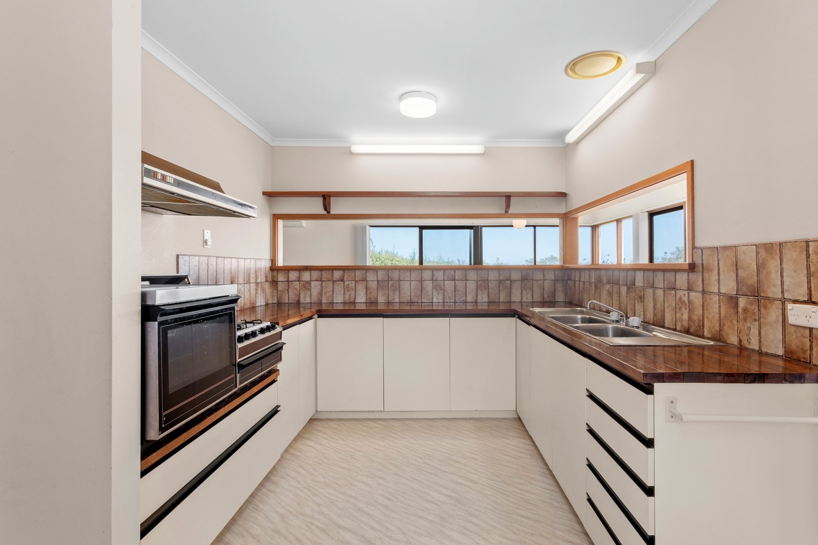 Gallery: 14 Birdswood Court