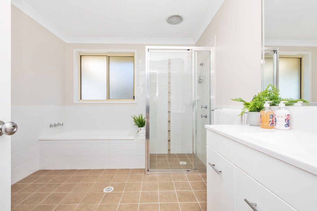 14 Blackley Avenue RAWORTH 12