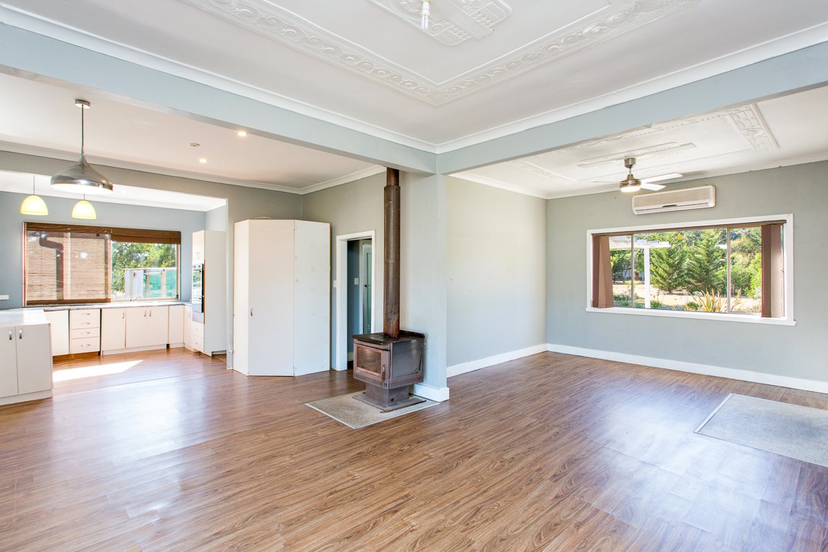 Gallery: 14 Blackwood Court