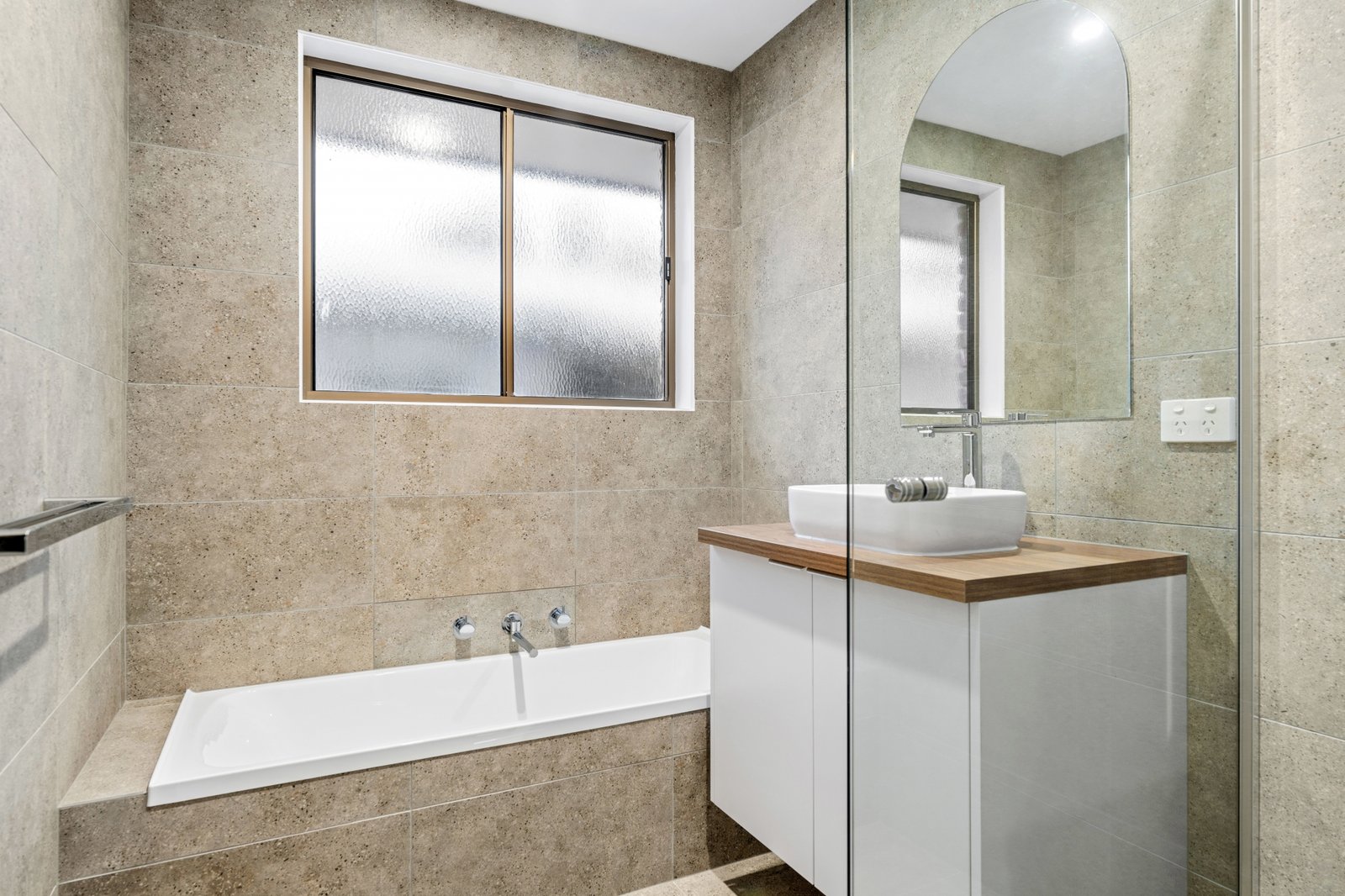 Real Estate and Property in 14 Blair Drive, Kyneton, VIC