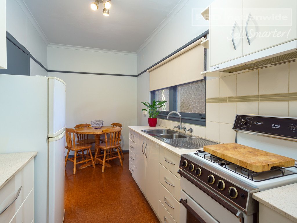 14 Bolger Avenue MOUNT AUSTIN 4