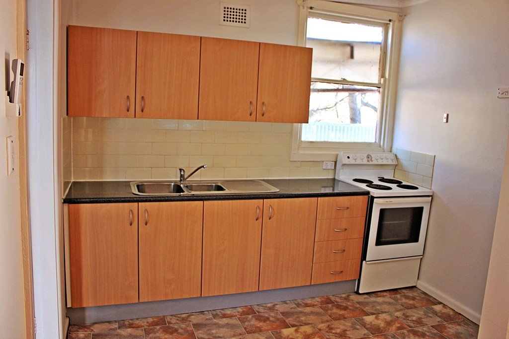 1/4 Bridge Street TUMBARUMBA 2