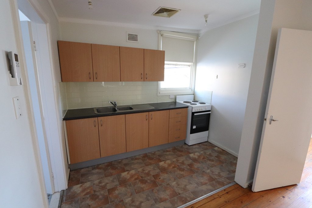 1/4 Bridge Street TUMBARUMBA 4