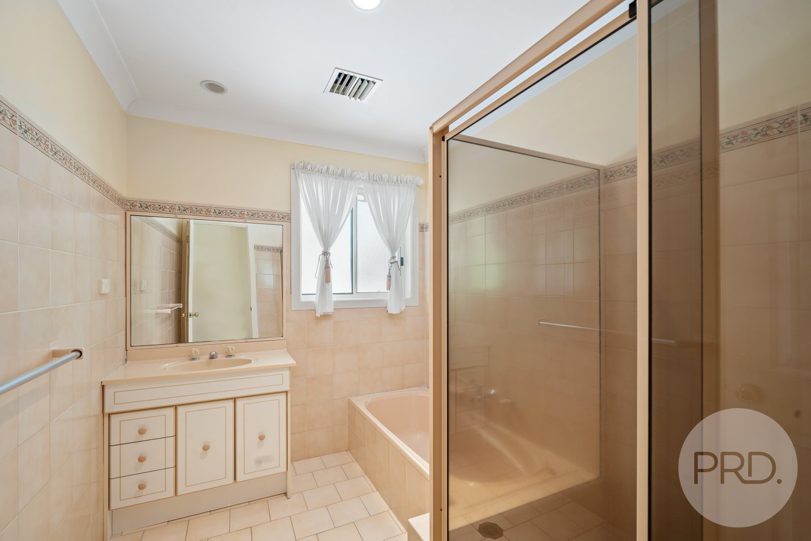 14 Brooklyn Drive BOURKELANDS 14