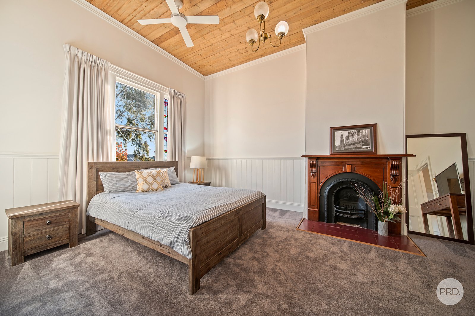 14 Brown Street LONG GULLY 12