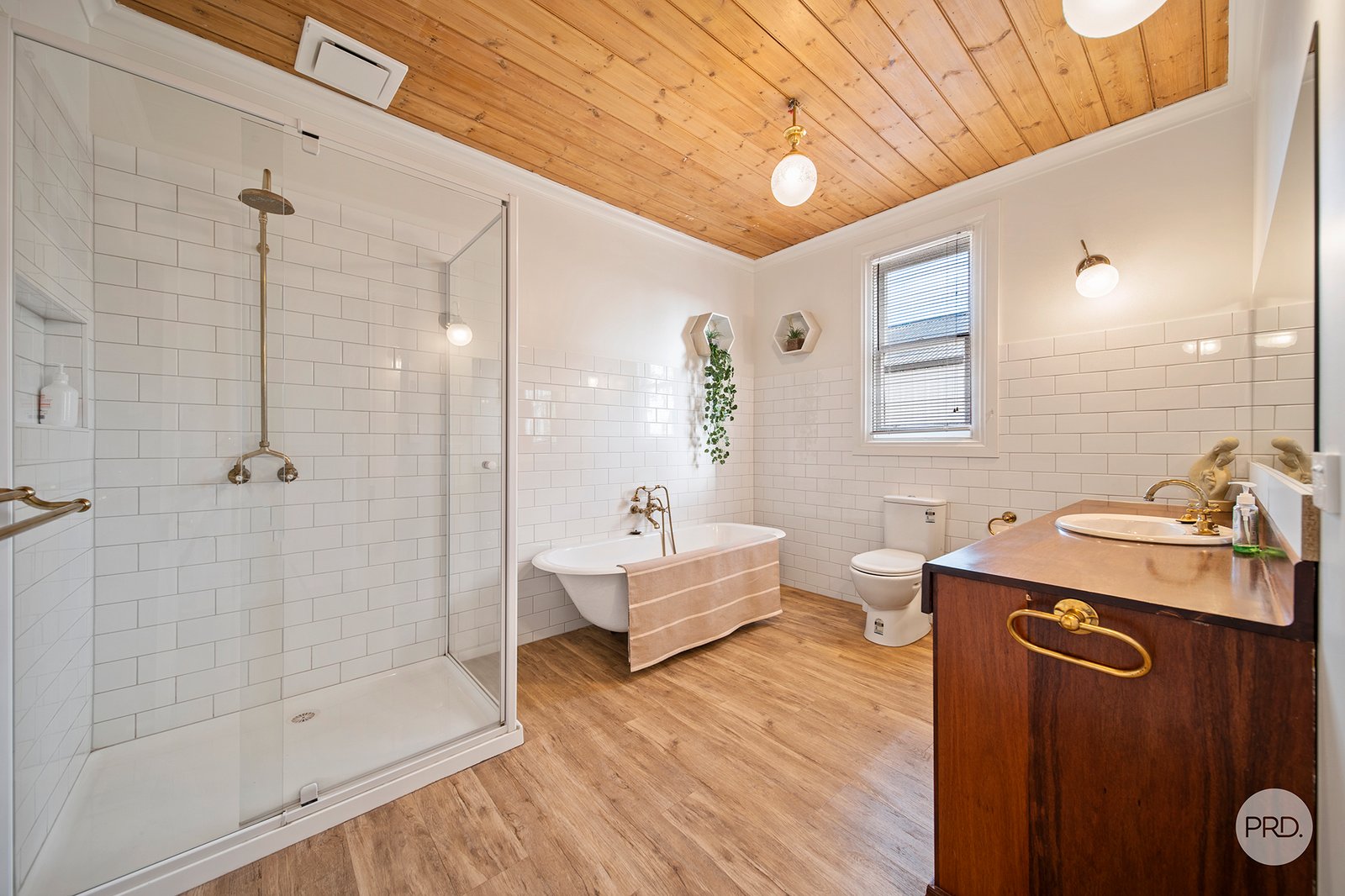 14 Brown Street LONG GULLY 13