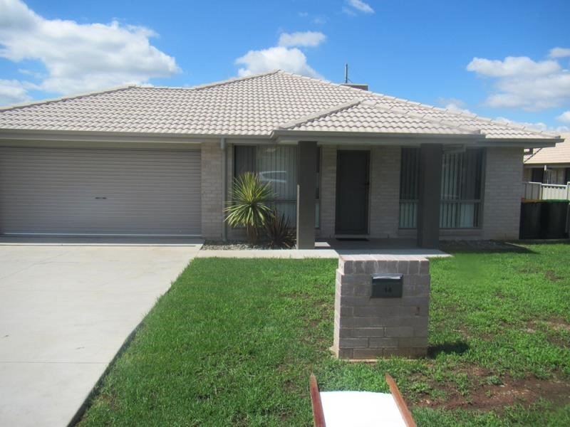14 Brushbox Grove OXLEY VALE 1