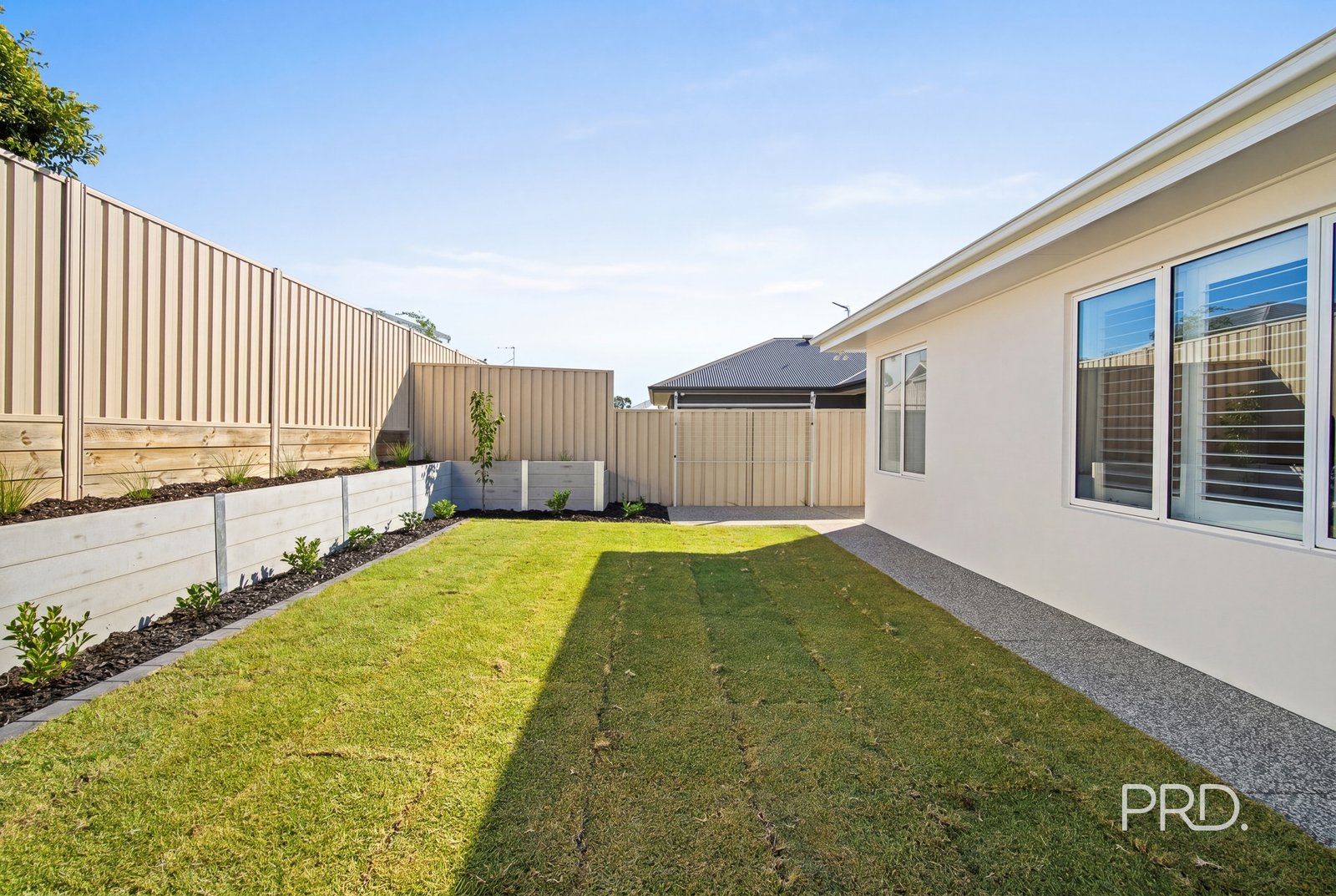 14 Burt Street GOBBAGOMBALIN 26