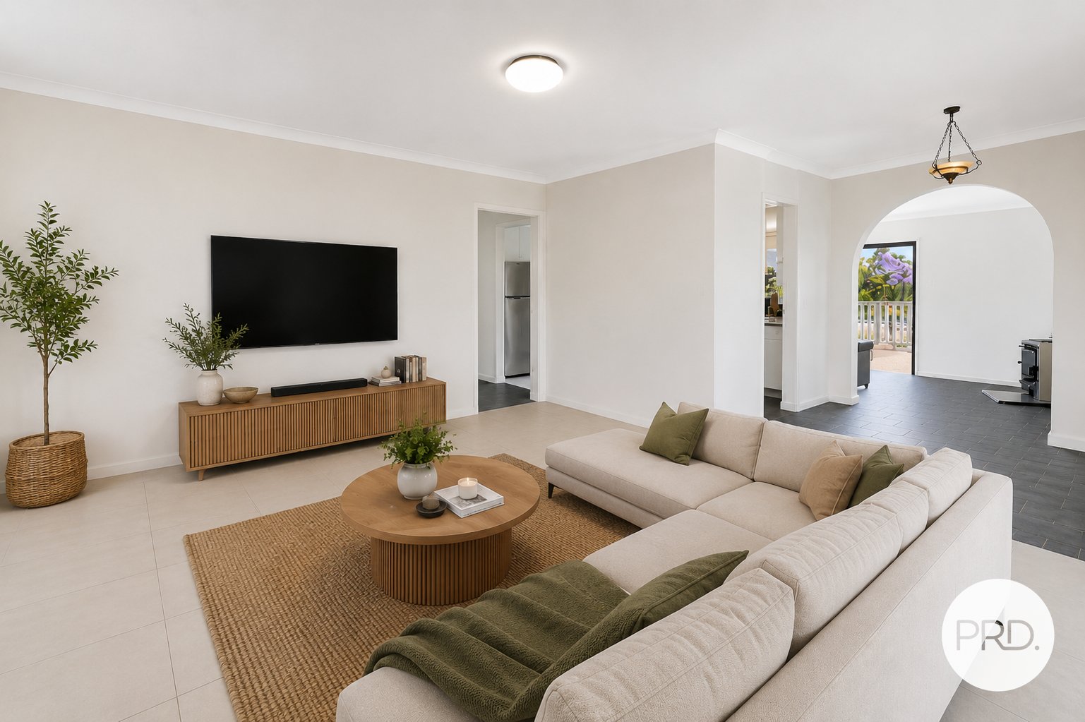 14 Byamee Street KOONAWARRA 2