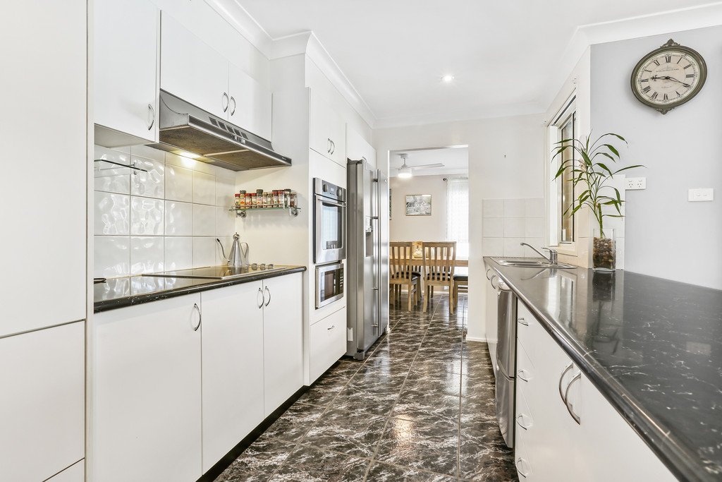 14 Cadigan Place DAPTO 3