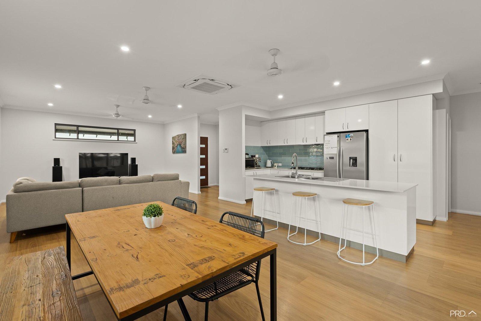 14 Cajuput Crescent DJUGUN 3