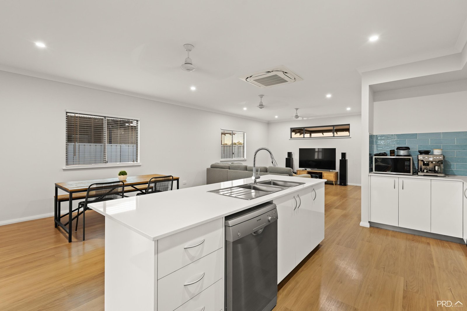 14 Cajuput Crescent DJUGUN 10