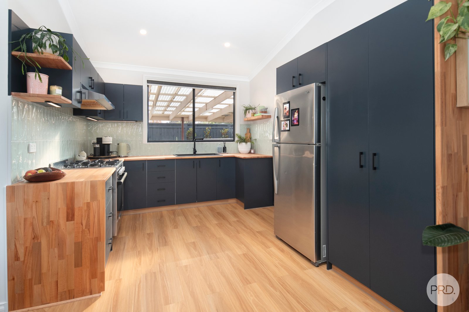 14 Campbells Crescent REDAN 6