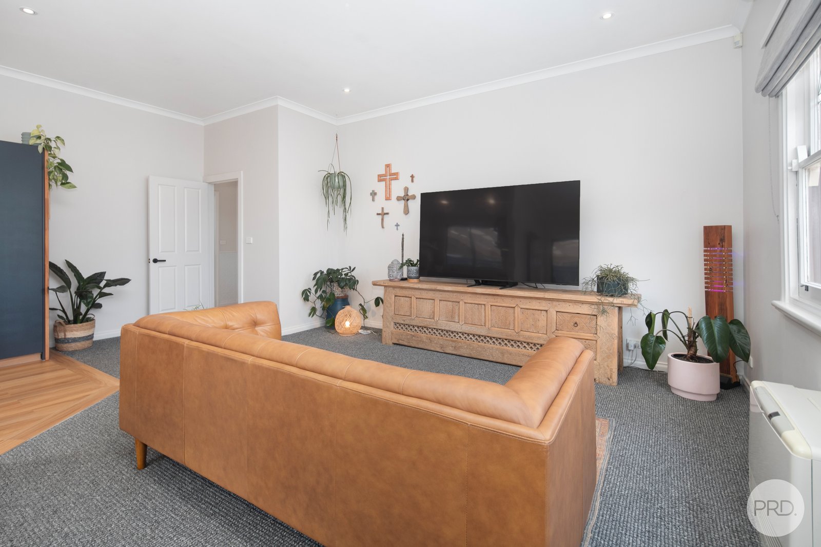 14 Campbells Crescent REDAN 8
