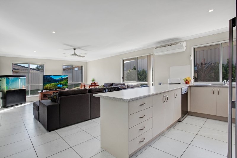 14 Campden Street THORNTON 3