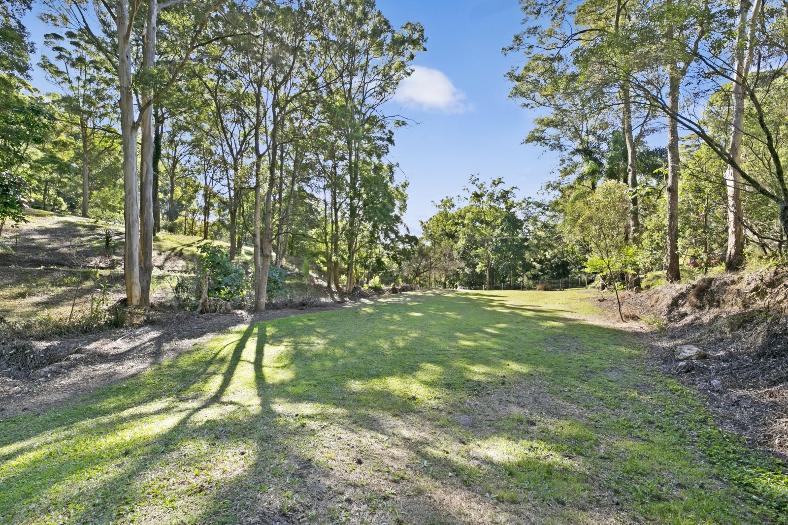14 Carapook Crescent TALLEBUDGERA 4