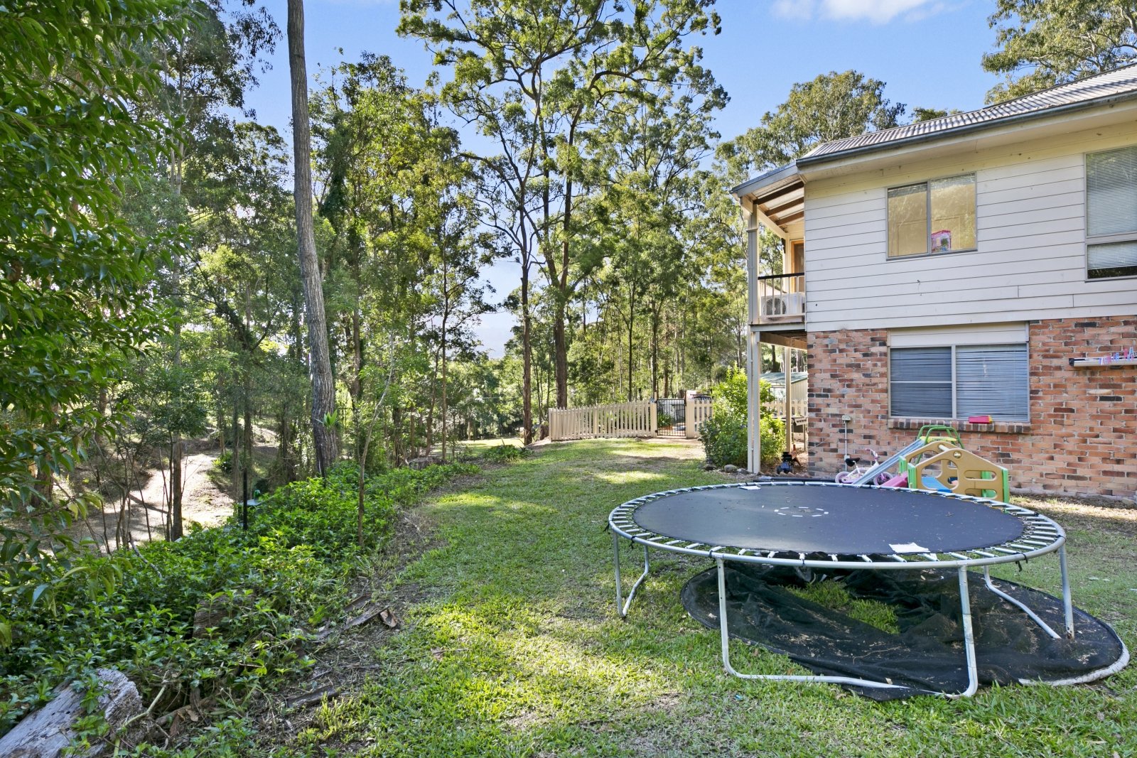 14 Carapook Crescent TALLEBUDGERA 22