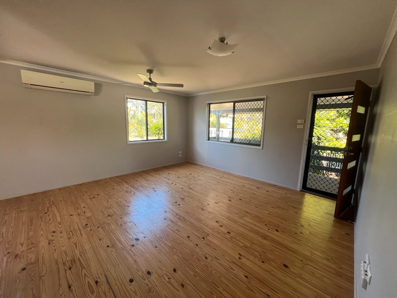 14 Carinya Drive CLINTON 6