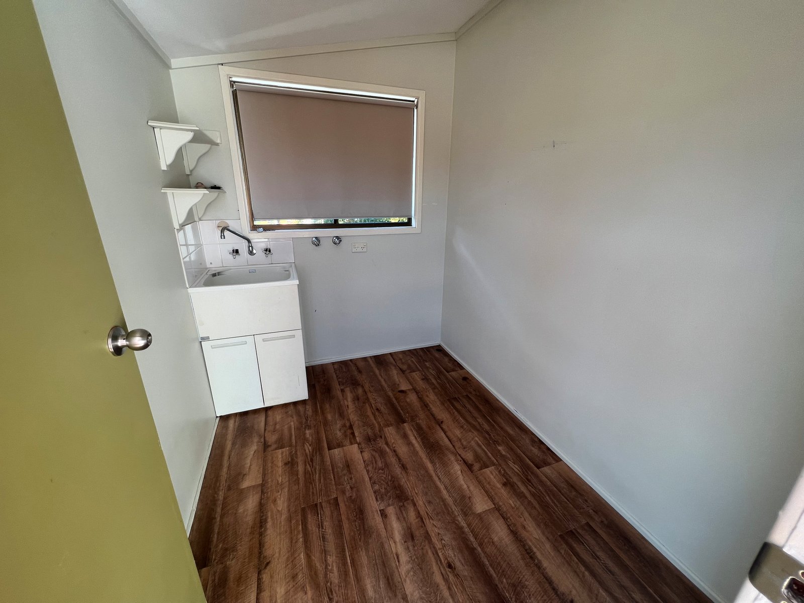 14 Carinya Drive CLINTON 11