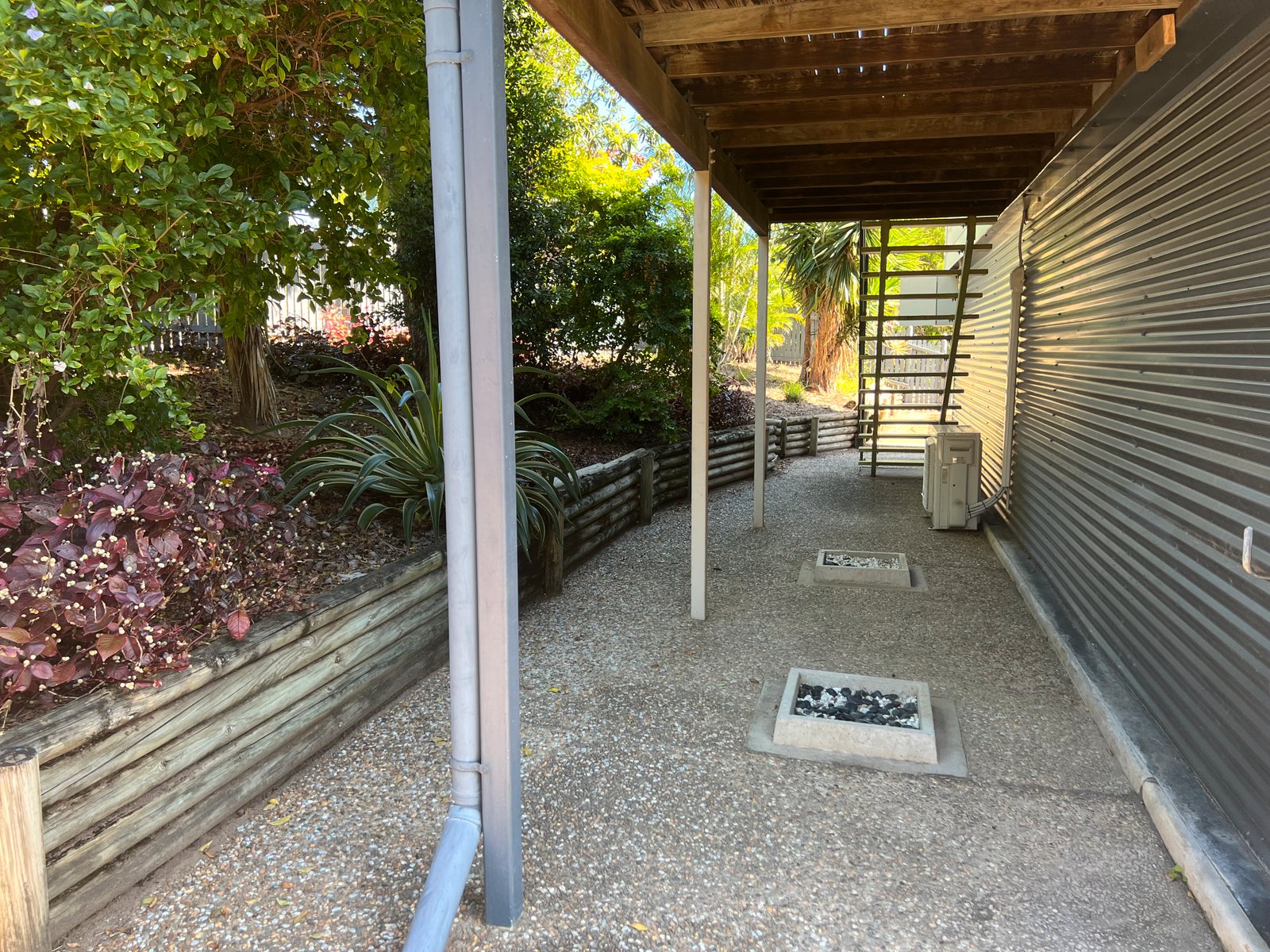 14 Carinya Drive CLINTON 17