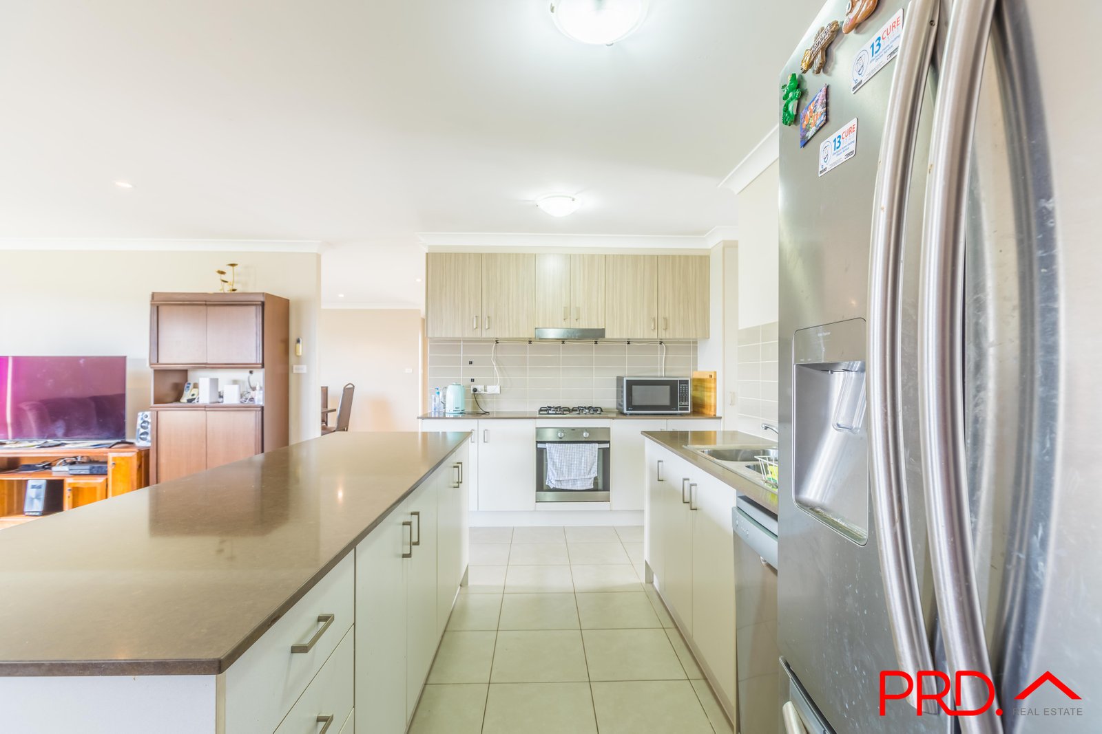 14 Carnegie Place TAMWORTH 8