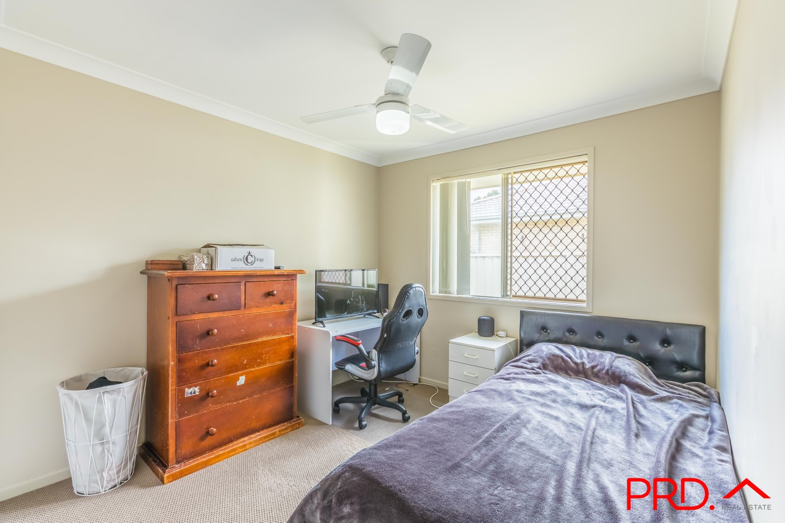 14 Carnegie Place TAMWORTH 10