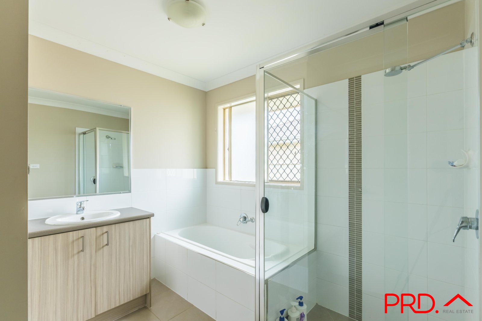 14 Carnegie Place TAMWORTH 15