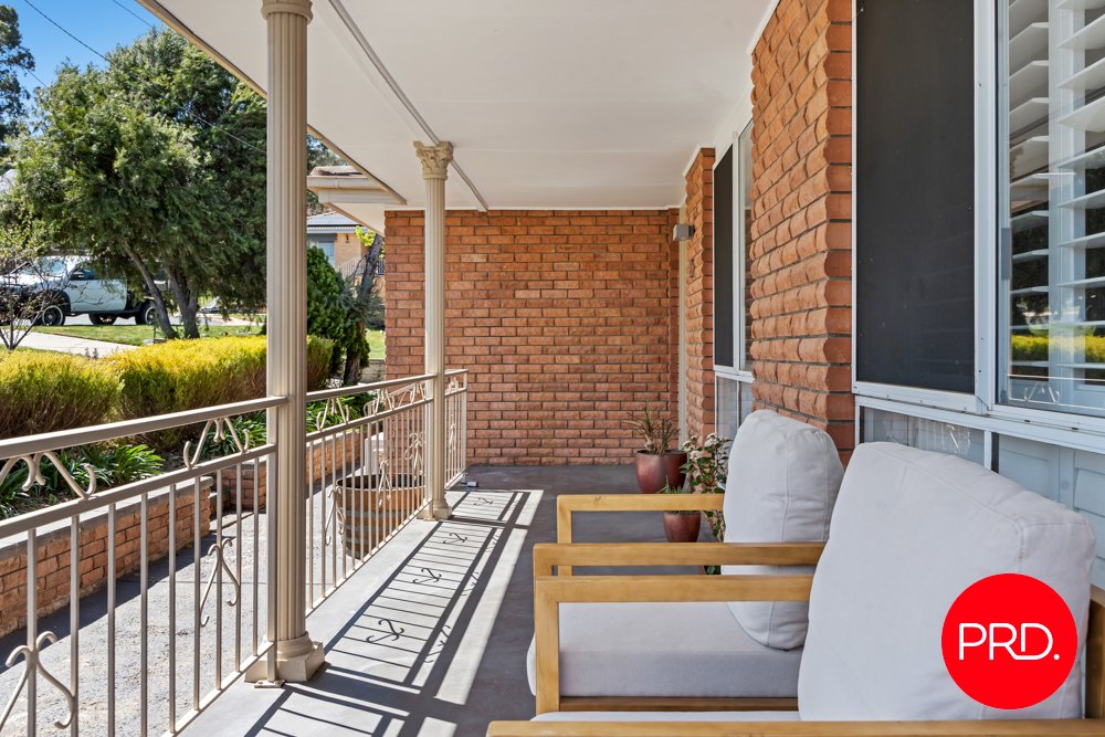 14 Carwoola Place QUEANBEYAN EAST 5