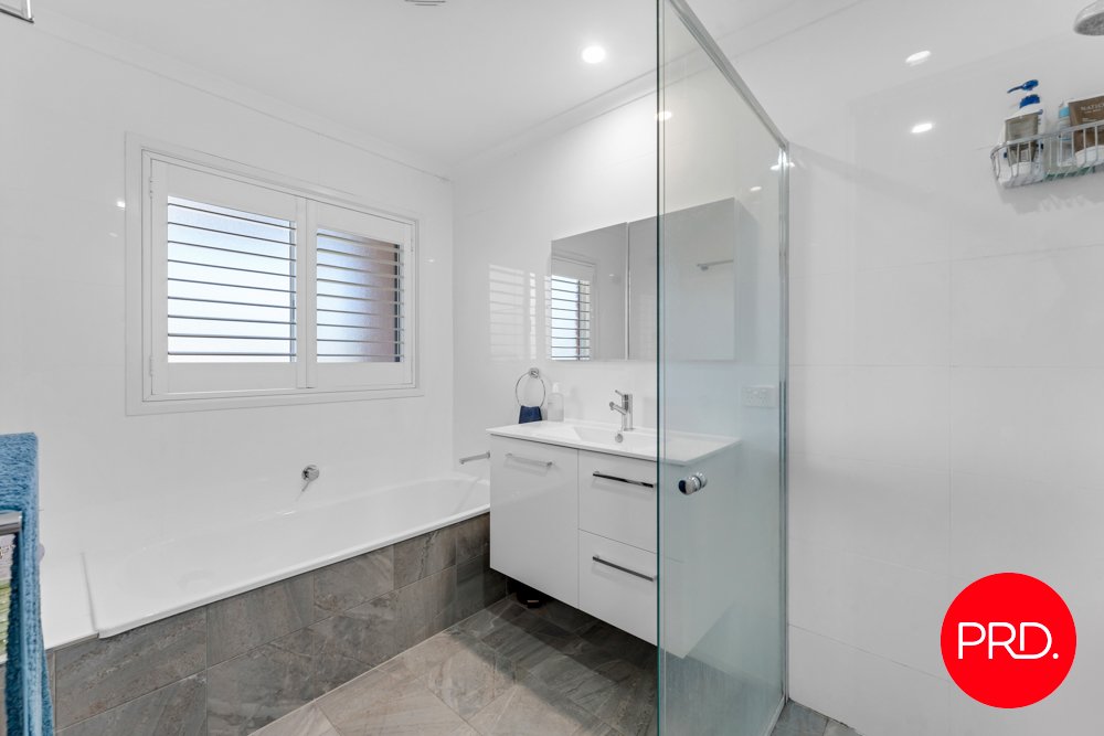 14 Carwoola Place QUEANBEYAN EAST 19