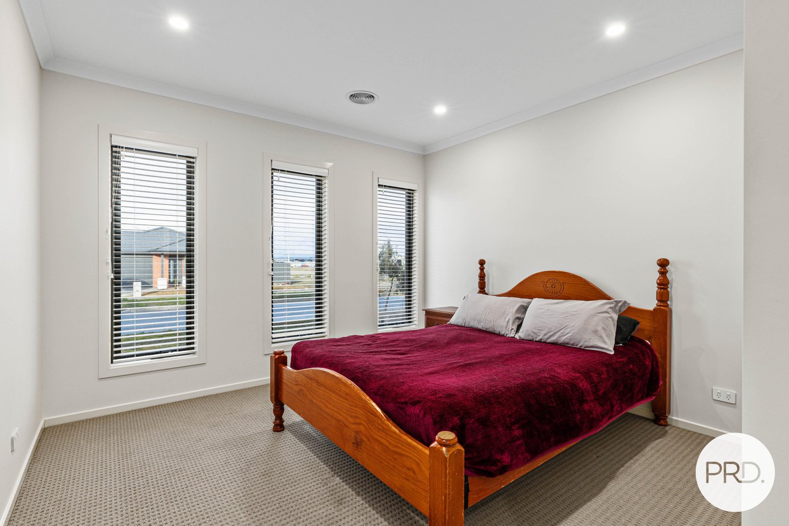 14 Cassowary Way WINTER VALLEY 7