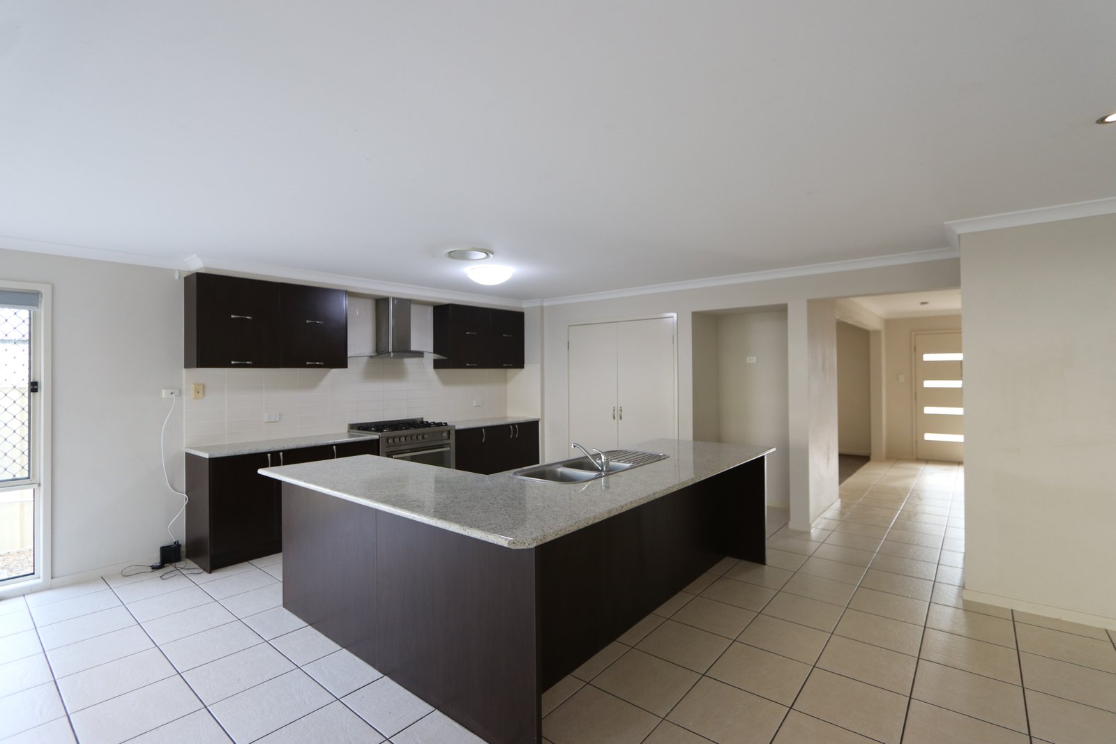 14 Casuarina Drive MOLENDINAR 6