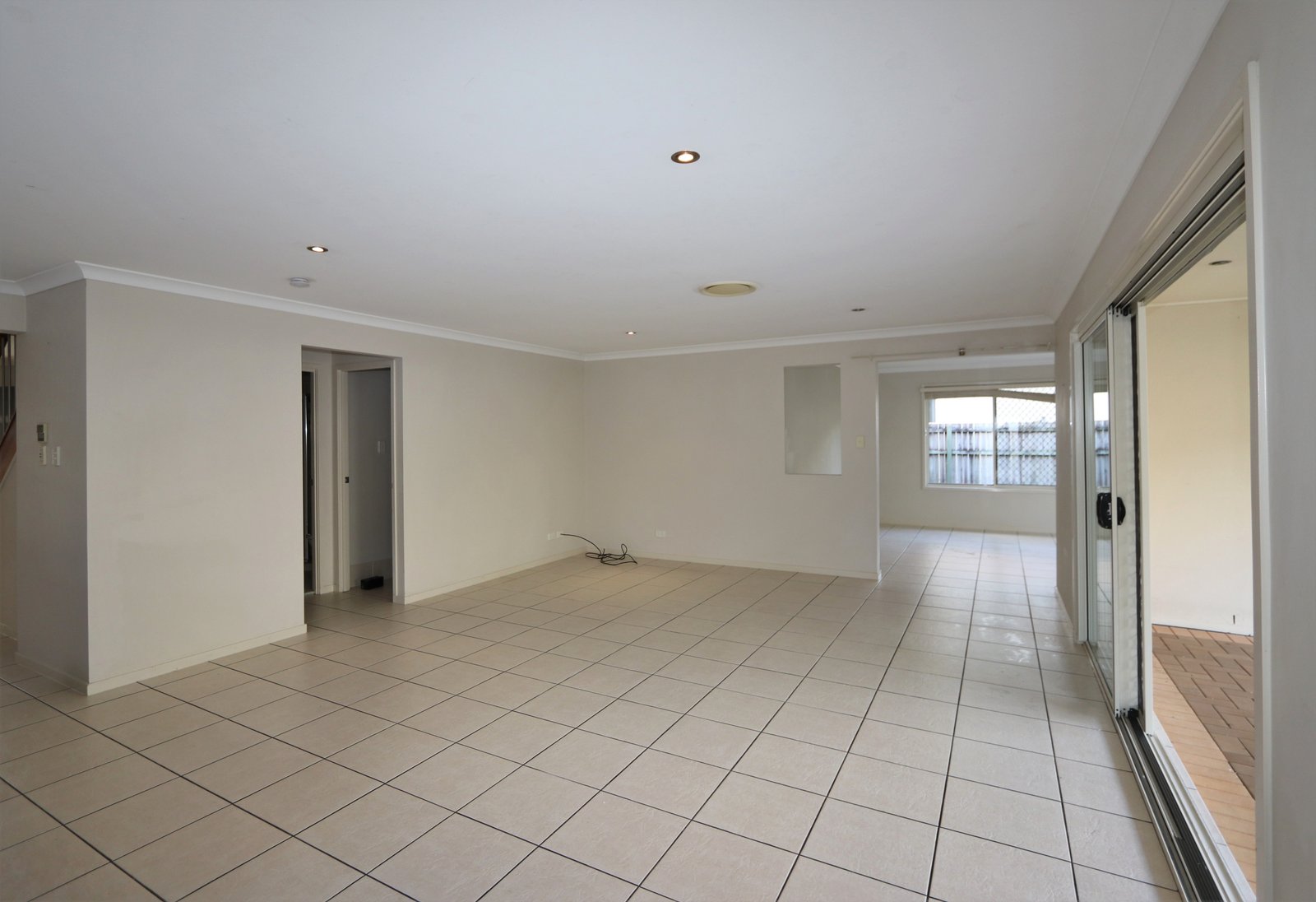 14 Casuarina Drive MOLENDINAR 9