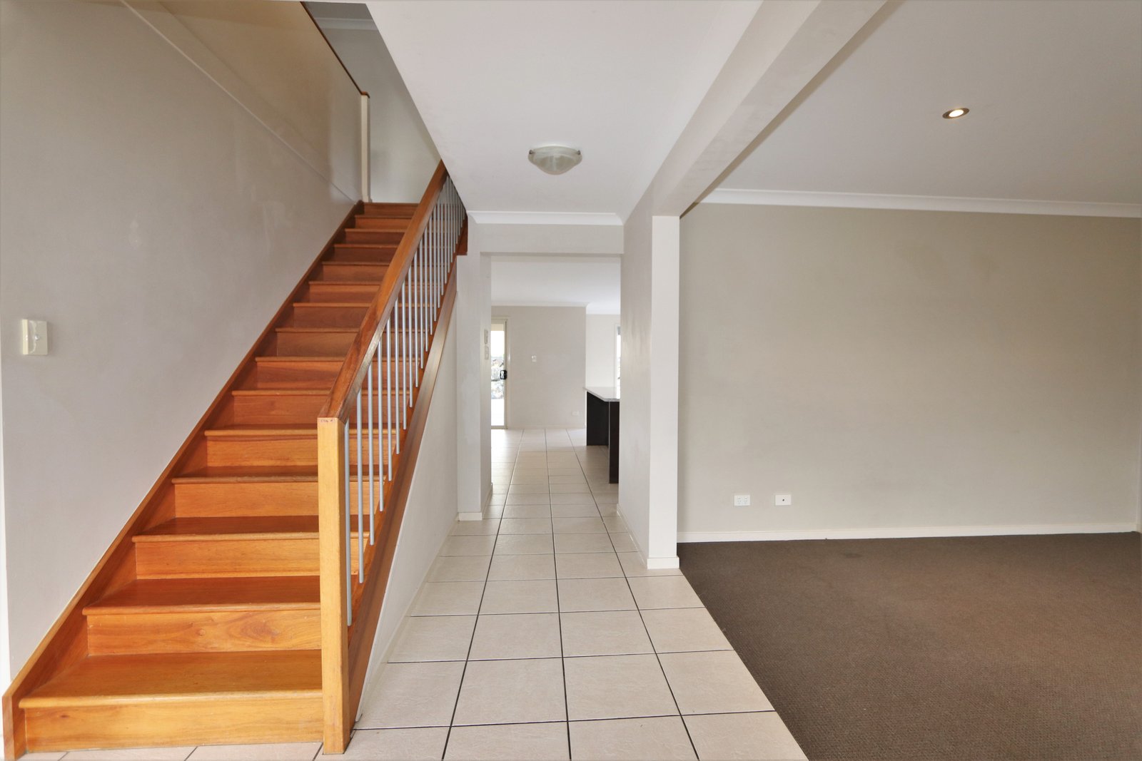 14 Casuarina Drive MOLENDINAR 24