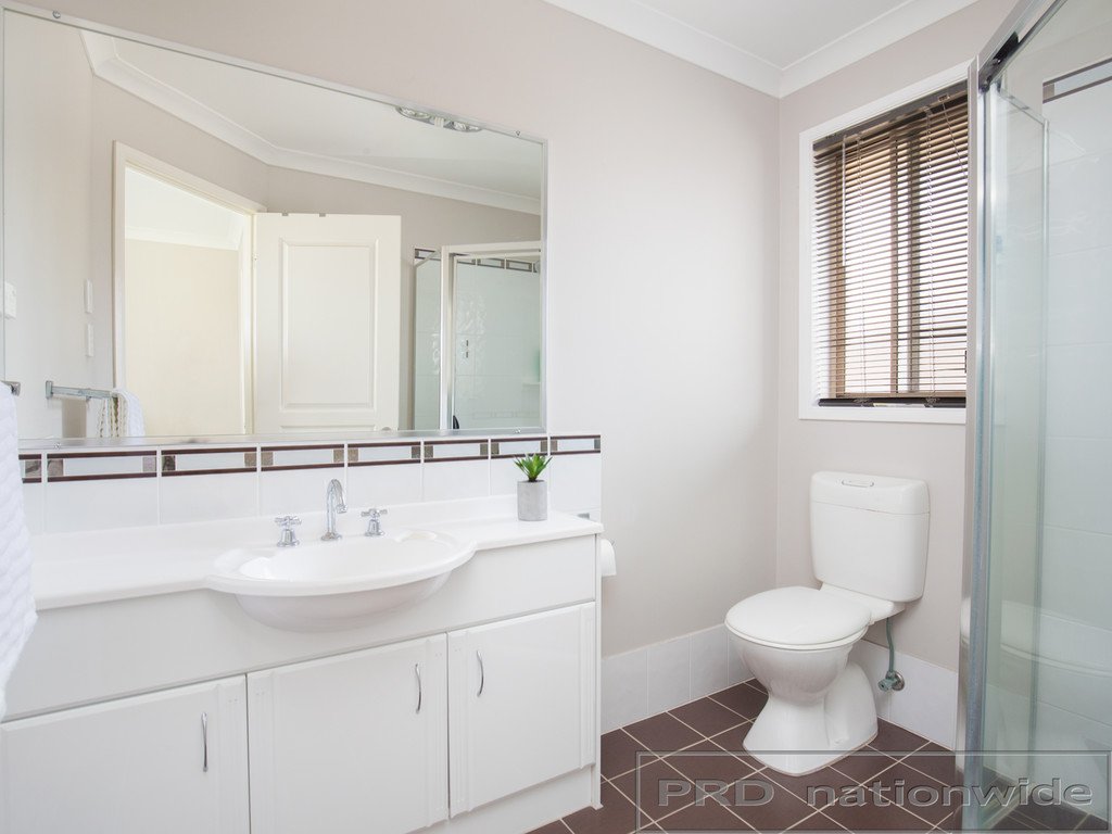 14 Centre Street GRETA 8
