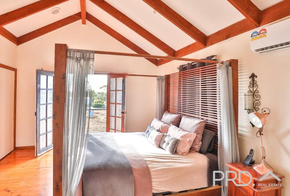 14 Chaffey Park Drive MERBEIN 6