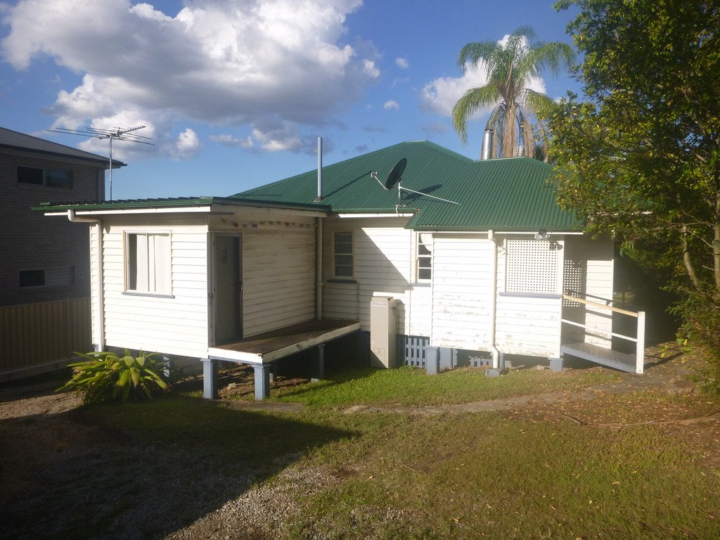 14 Chisholm Street STAFFORD HEIGHTS 11