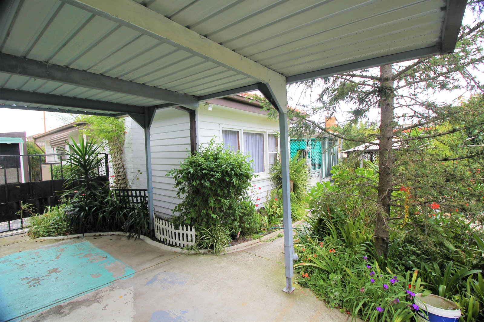 Gallery: 1/4 Claudel Street