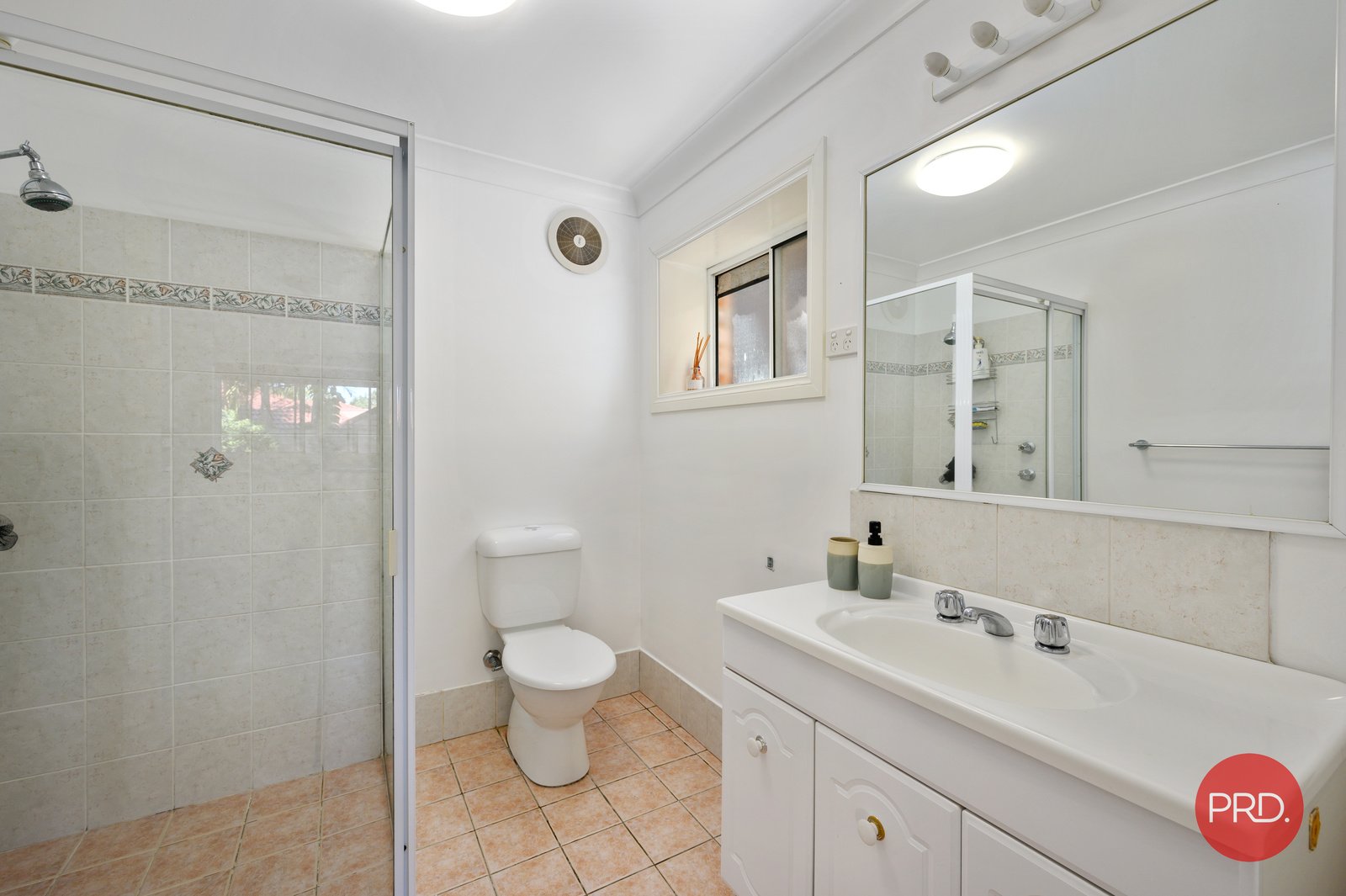 14 Coachmans Close KORORA 19