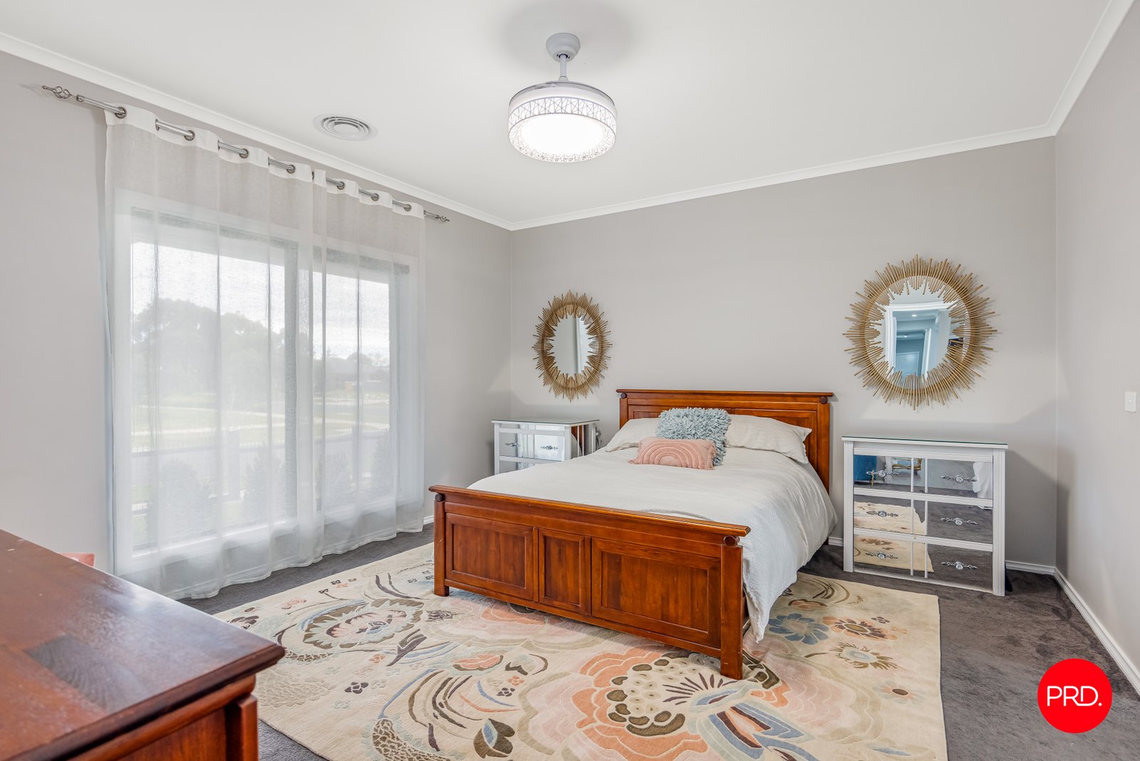 14 Collins Parade KYNETON 9