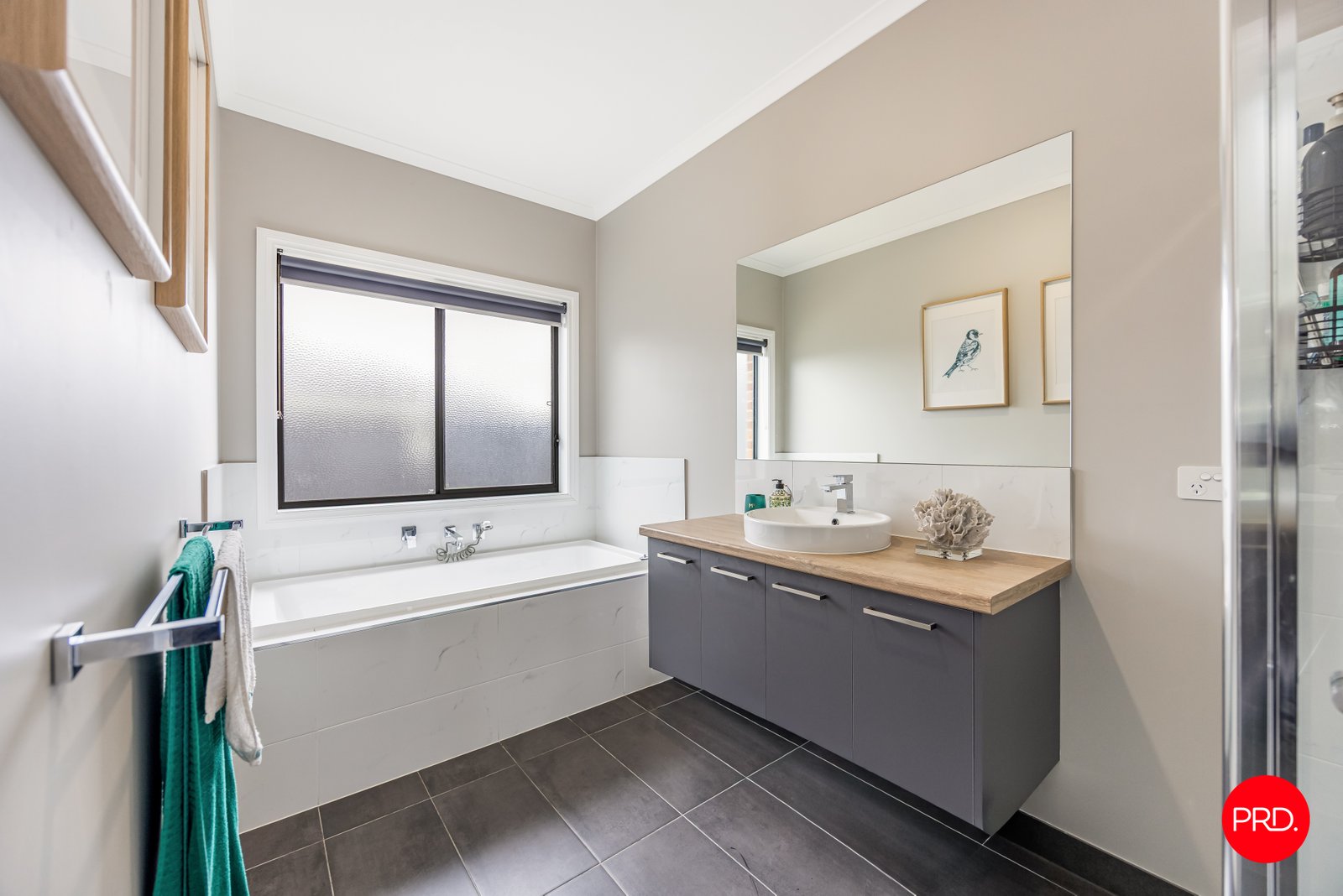 14 Collins Parade KYNETON 14