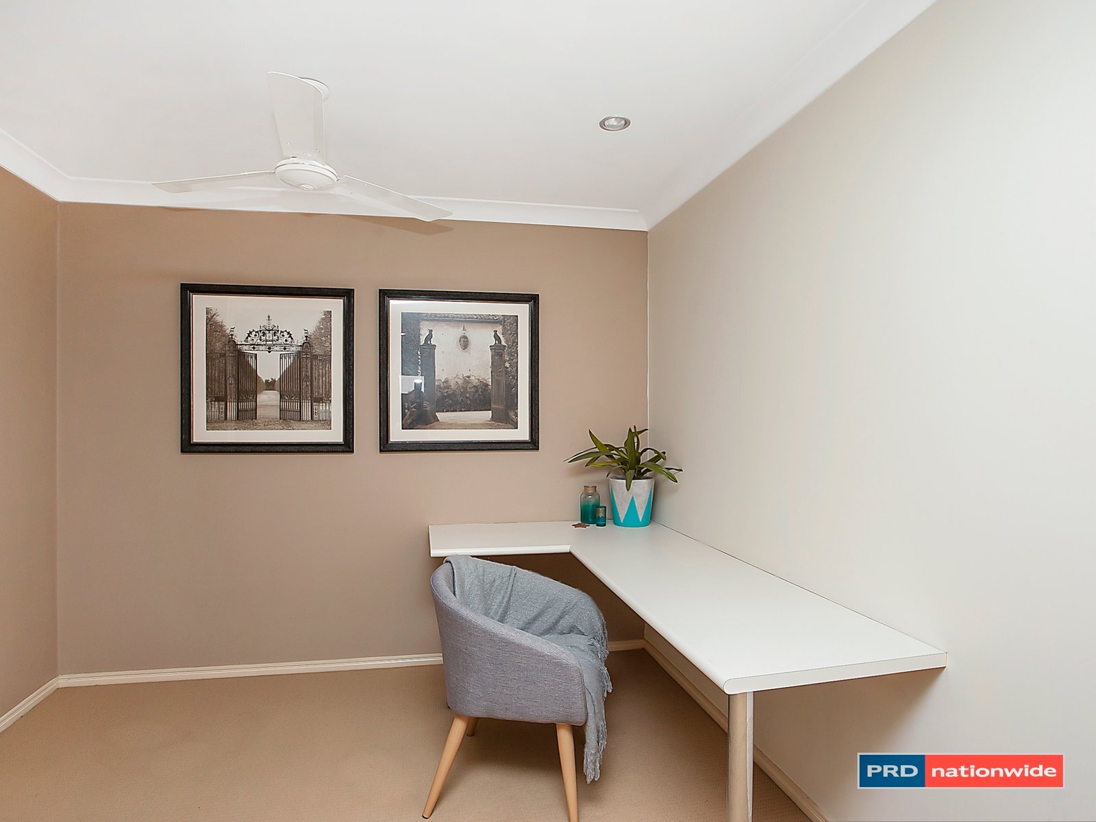 1/4 Comore Drive VARSITY LAKES 7