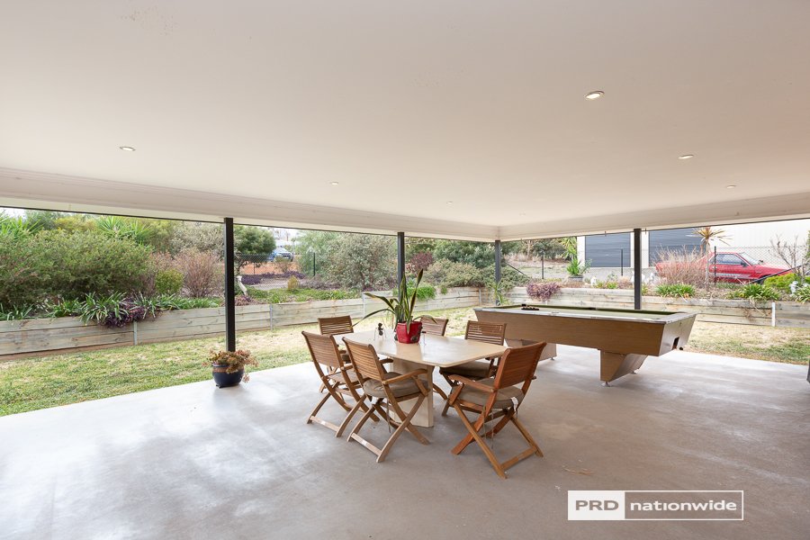 14 Conjola Drive TAMWORTH 14