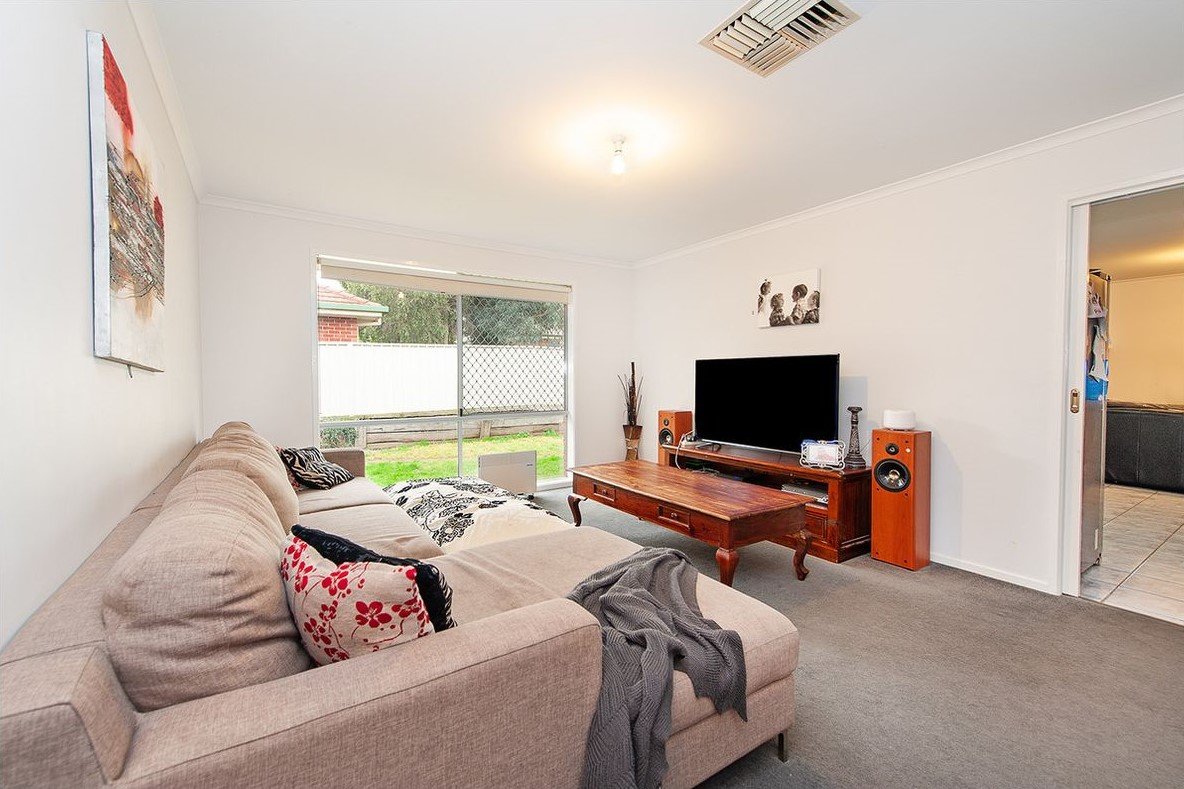 14 Cooper Close GLENROY 4