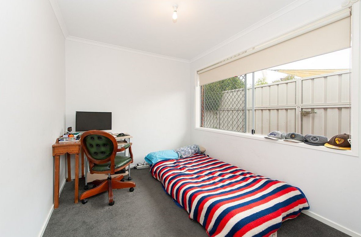 14 Cooper Close GLENROY 10