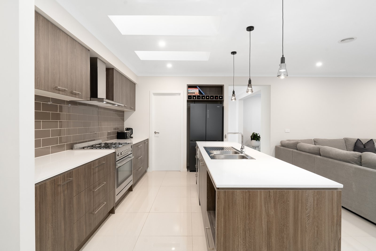 Gallery: 14 Cootamundra Drive