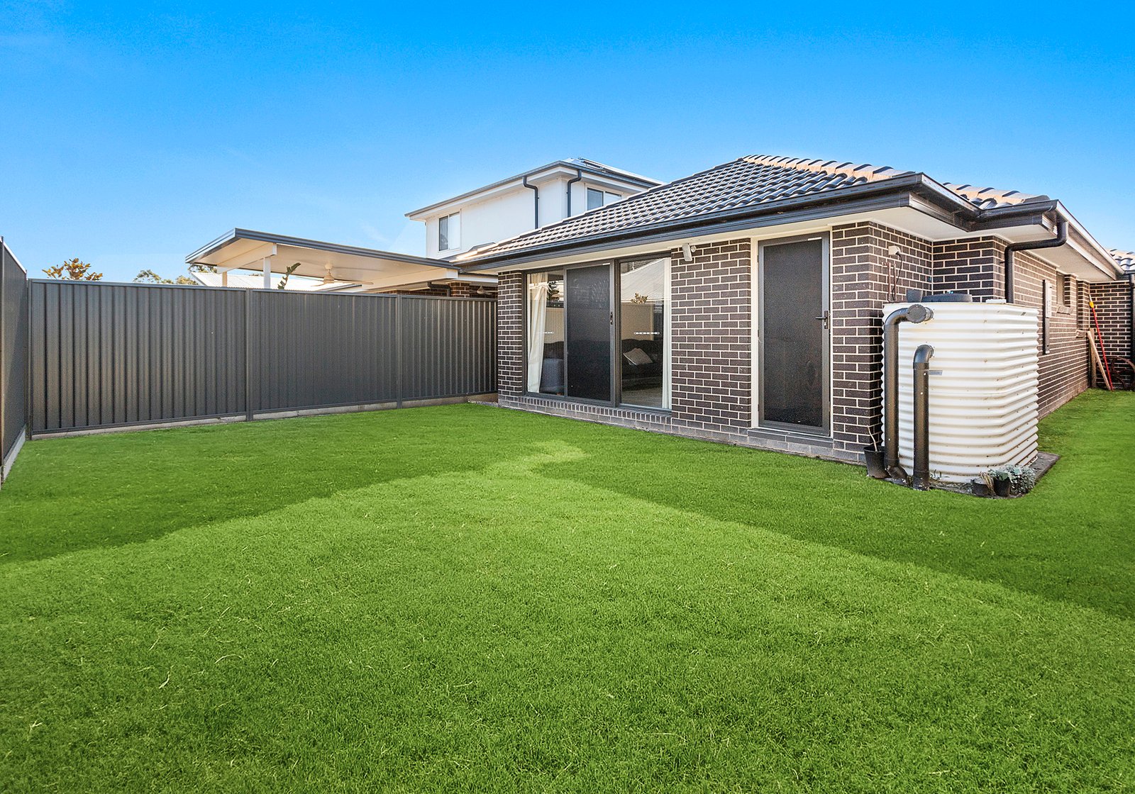 14 Cordeaux Parade TULLIMBAR 10